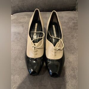 Via Spiga Tan & Black Leather Heels, size 7.5